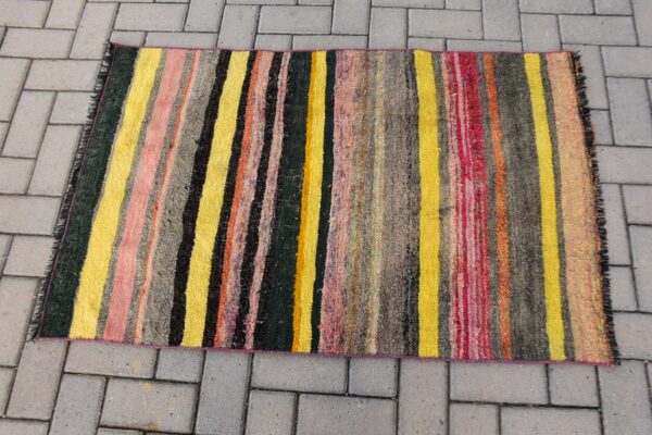2.6 ft. x 4 ft. Vintage Kilim Rug TR58332 Image 3