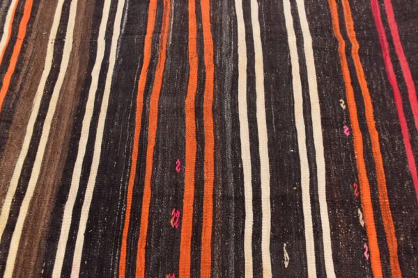 3.9 ft. x 9.3 ft. Vintage Kilim Rug TR58402 Image 6