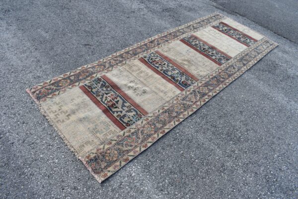3.2 ft. x 8.6 ft. Vintage Patchwork Rug TR21334 Image 3