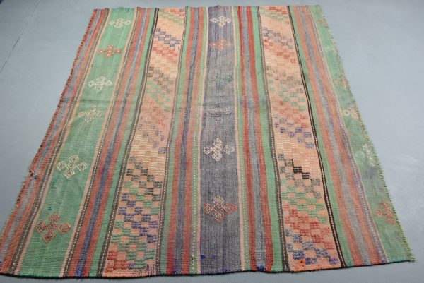 5.2 ft. x 5.9 ft. Vintage Kilim Rug TR58672 Image 3