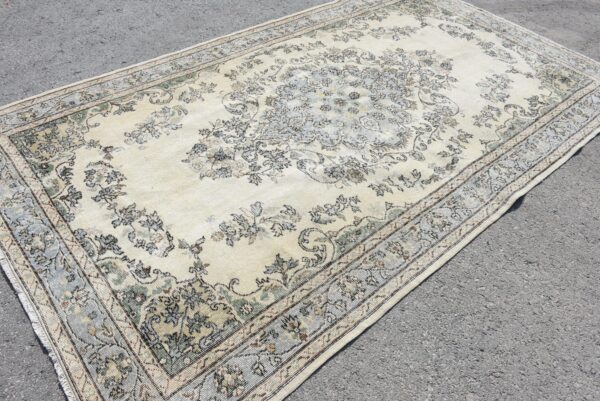 5.6 ft. x 10 ft. Vintage Turkish Rug TR90206 Image 2