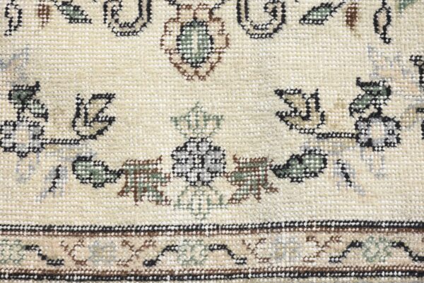 5.6 ft. x 10 ft. Vintage Turkish Rug TR90206 Image 6