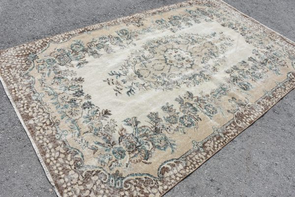 5.5 ft. x 9.2 ft. Vintage Turkish Rug TR90216 Image 2