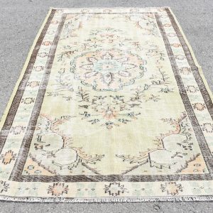 5.2 ft. x 8.6 ft. Vintage Turkish Rug TR90256 Image 1