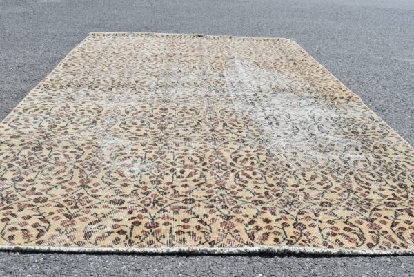 5.5 ft. x 9 ft. Vintage Turkish Rug TR93856 Image 4