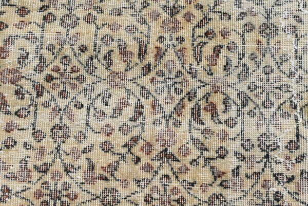 5.5 ft. x 9 ft. Vintage Turkish Rug TR93856 Image 6