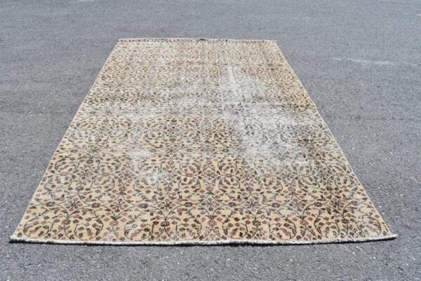5.5 ft. x 9 ft. Vintage Turkish Rug TR93856 Image 1