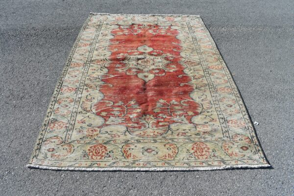 5.5 ft. x 8.5 ft. Vintage Turkish Rug TR96376 Image 1