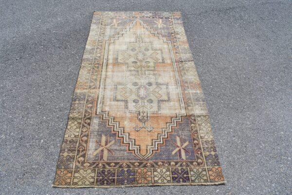 3.1 ft. x 5.5 ft. Vintage Turkish Rug TR00077 Image 2