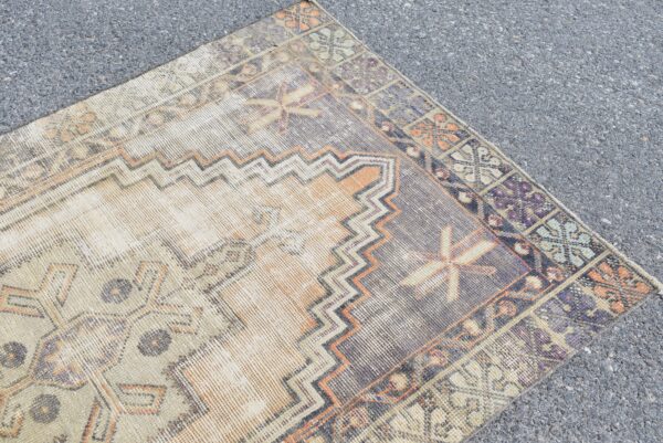 3.1 ft. x 5.5 ft. Vintage Turkish Rug TR00077 Image 4