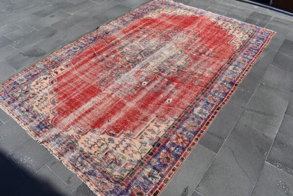 6.3 ft. x 9.5 ft. Vintage Turkish Rug TR00097 Image 1