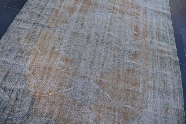 6.8 ft. x 10.4 ft. Vintage Turkish Rug TR00127 Image 4