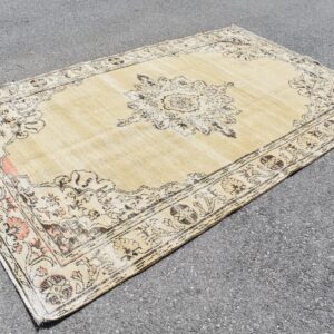 6.3 ft. x 9.8 ft. Vintage Turkish Rug TR00167 Image 1