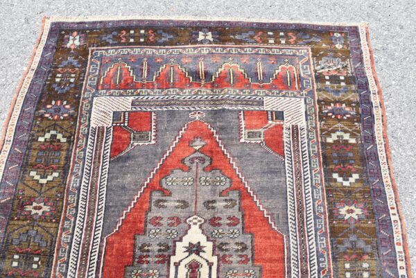 3.8 ft. x 6.5 ft. Vintage Turkish Rug TR00217 Image 4