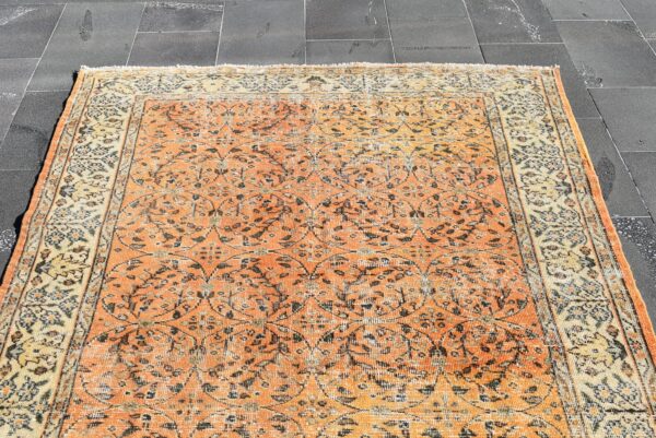 5 ft. x 8.3 ft. Vintage Turkish Rug TR00267 Image 4