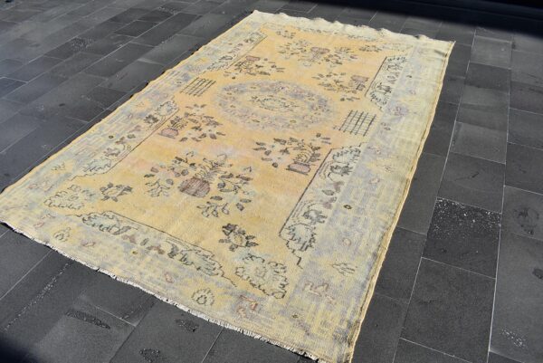 6.3 ft. x 9.7 ft. Vintage Turkish Rug TR00297 Image 1
