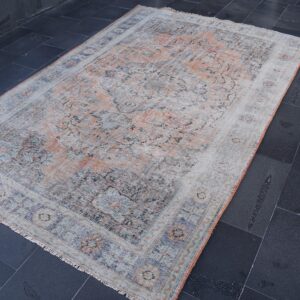 6 ft. x 9.4 ft. Vintage Turkish Rug TR00307 Image 1