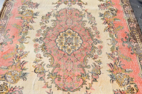 6.5 ft. x 10.5 ft. Vintage Turkish Rug TR00357 Image 5