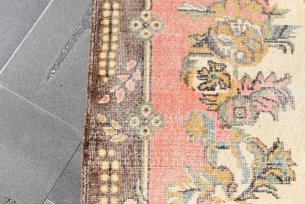 6.5 ft. x 10.5 ft. Vintage Turkish Rug TR00357 Image 6