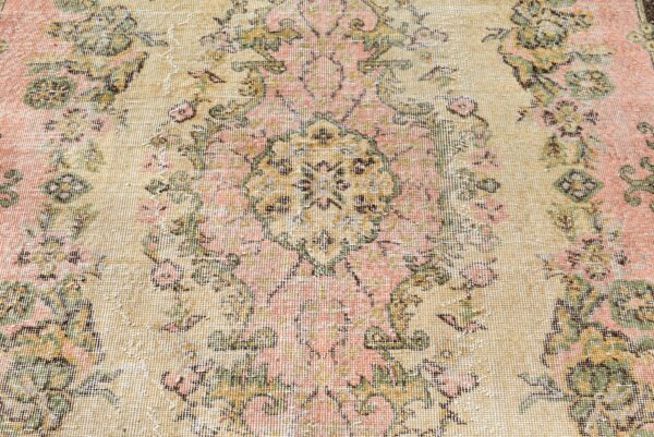 5.7 ft. x 9.7 ft. Vintage Turkish Rug TR00367 Image 5