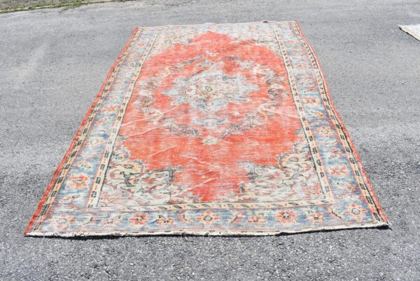 5.1 ft. x 8.1 ft. Vintage Turkish Rug TR00387 Image 2