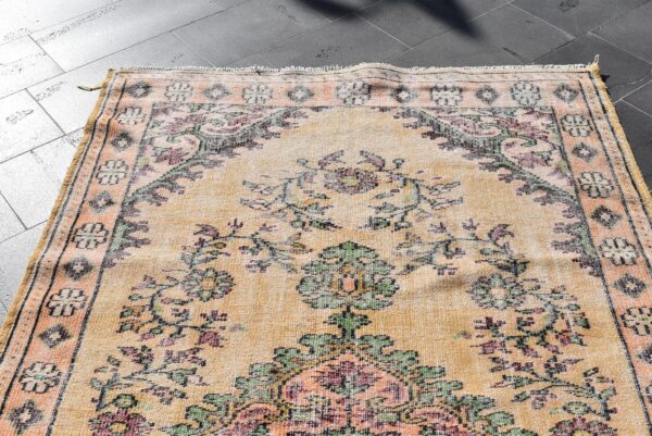 5.2 ft. x 8.8 ft. Vintage Turkish Rug TR00457 Image 4