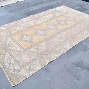 5.9 ft. x 10 ft. Vintage Turkish Rug TR00467 Image 1
