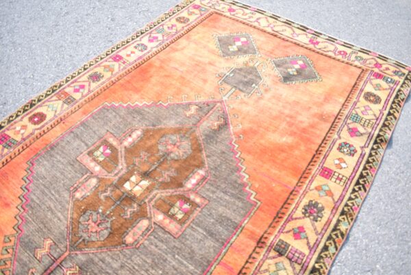 6 ft. x 15.4 ft. Vintage Turkish Rug TR00477 Image 4