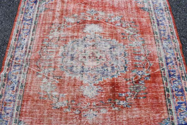 5.7 ft. x 8.1 ft. Vintage Turkish Rug TR00487 Image 4