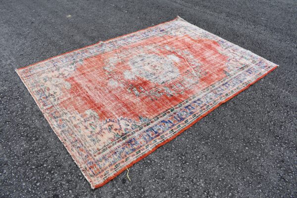 5.7 ft. x 8.1 ft. Vintage Turkish Rug TR00487 Image 1