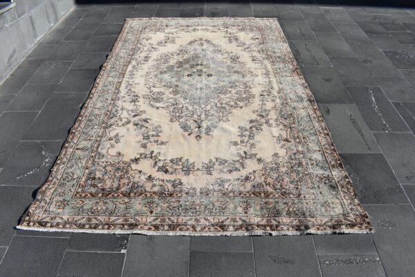 5.8 ft. x 9.7 ft. Vintage Turkish Rug TR00507 Image 2