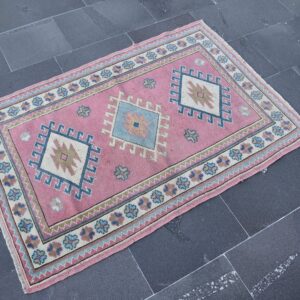 3 ft. x 4.4 ft. Vintage Turkish Rug TR00587 Image 1