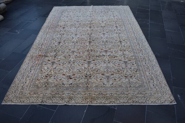 6.5 ft. x 9.6 ft. Vintage Turkish Rug TR00607 Image 2