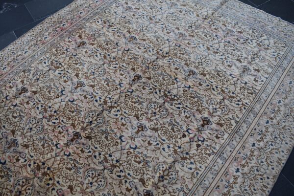 6.5 ft. x 9.6 ft. Vintage Turkish Rug TR00607 Image 4
