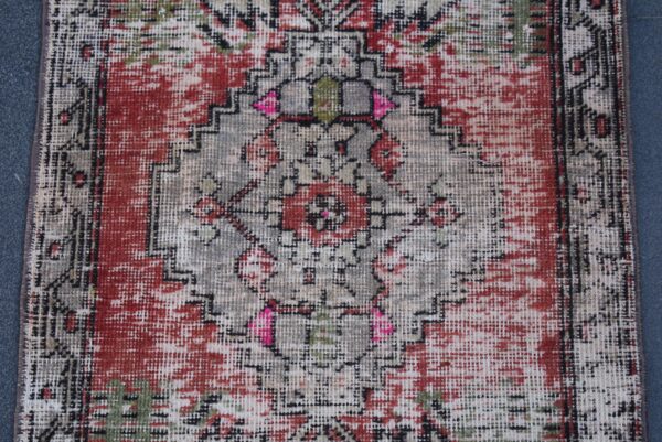 1.6 ft. x 3.4 ft. Vintage Turkish Rug TR00617 Image 5