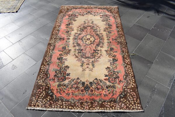 3.9 ft. x 7.3 ft. Vintage Turkish Rug TR00647 Image 2