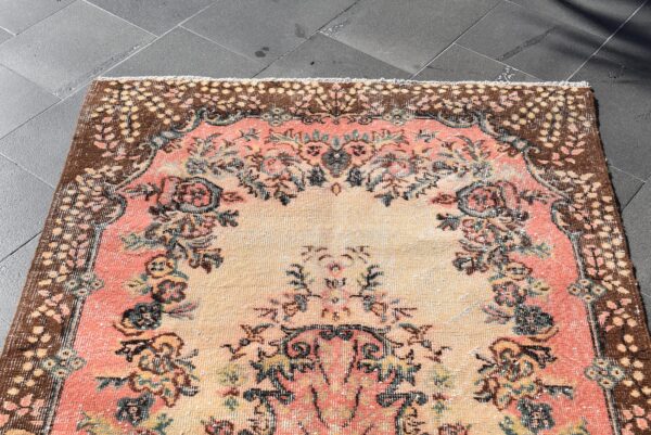 3.9 ft. x 7.3 ft. Vintage Turkish Rug TR00647 Image 4