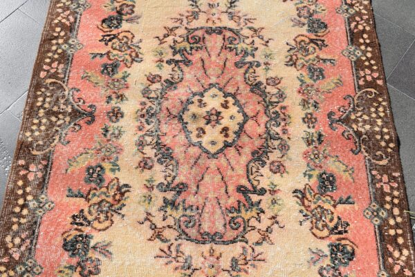 3.9 ft. x 7.3 ft. Vintage Turkish Rug TR00647 Image 5