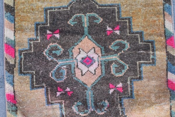 1.7 ft. x 3.6 ft. Vintage Turkish Rug TR00697 Image 5