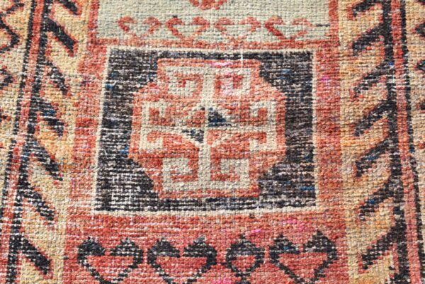 2.3 ft. x 4.8 ft. Vintage Turkish Rug TR00717 Image 6