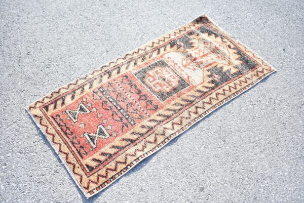 2.3 ft. x 4.8 ft. Vintage Turkish Rug TR00717 Image 1