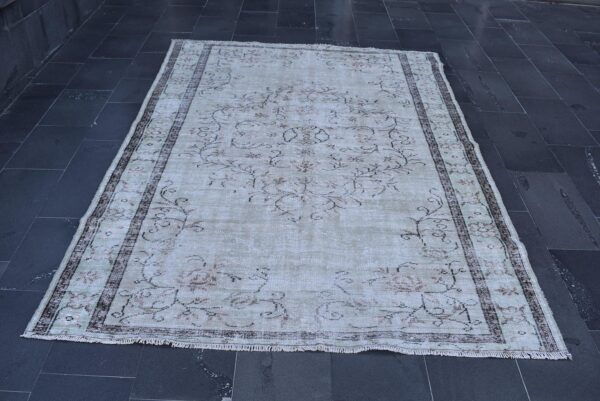 5.9 ft. x 8.4 ft. Vintage Turkish Rug TR00917 Image 3