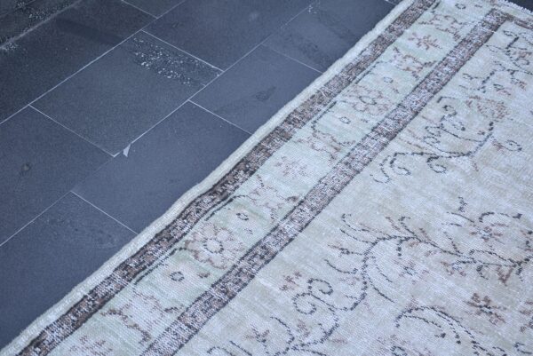 5.9 ft. x 8.4 ft. Vintage Turkish Rug TR00917 Image 4