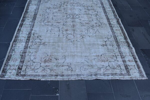 5.9 ft. x 8.4 ft. Vintage Turkish Rug TR00917 Image 6