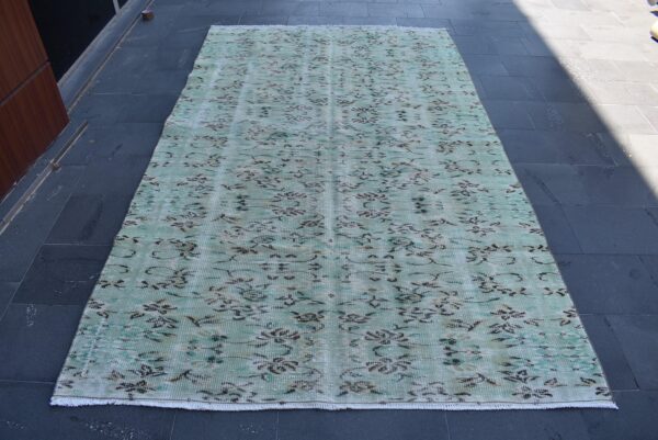 5.7 ft. x 9.4 ft. Vintage Turkish Rug TR00957 Image 3