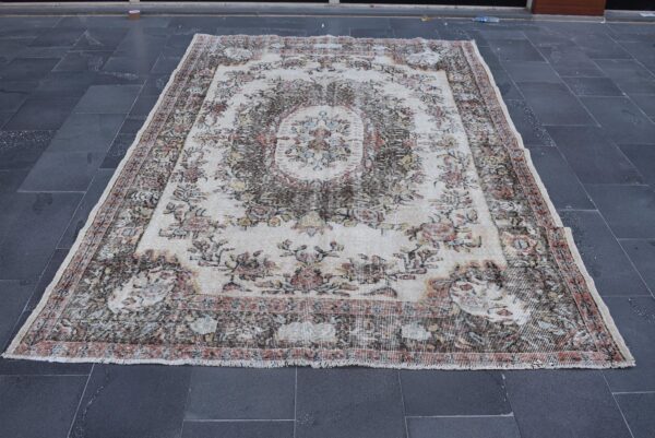 6.1 ft. x 9.9 ft. Vintage Turkish Rug TR00977 Image 3