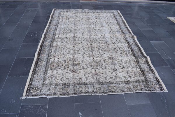6 ft. x 9 ft. Vintage Turkish Rug TR01007 Image 3