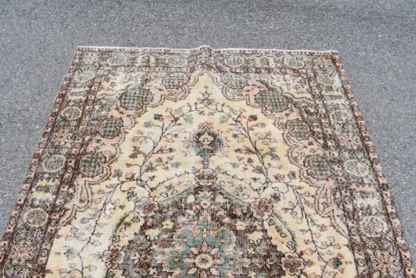 5.5 ft. x 8.7 ft. Vintage Turkish Rug TR01077 Image 4