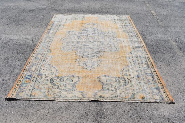 5.7 ft. x 8.1 ft. Vintage Turkish Rug TR01147 Image 2
