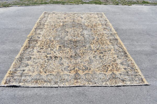 6.3 ft. x 9.3 ft. Vintage Turkish Rug TR01197 Image 2